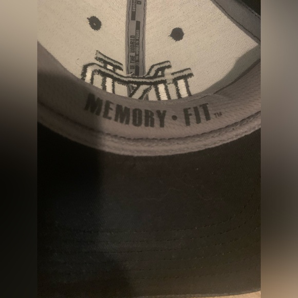 Notre Dame Hat, Top of the World, Memory Fit Black Camo Hat, One Size - Picture 13 of 14